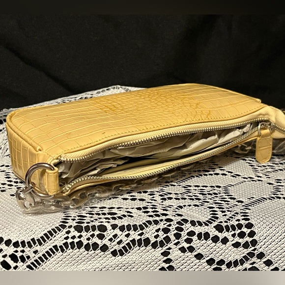 Soft Yellow Handbag NWT Silver Chain - Unbranded - Picture 7 of 7